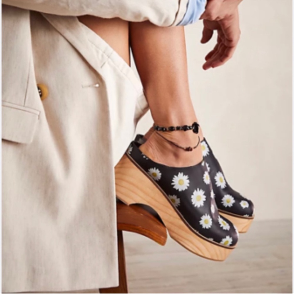 Free People Daisy Conversational Clog
